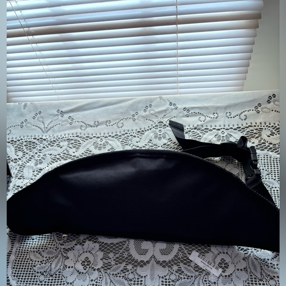 OBEY Black Eyes Logo Waist Bag - Picture 3 of 5